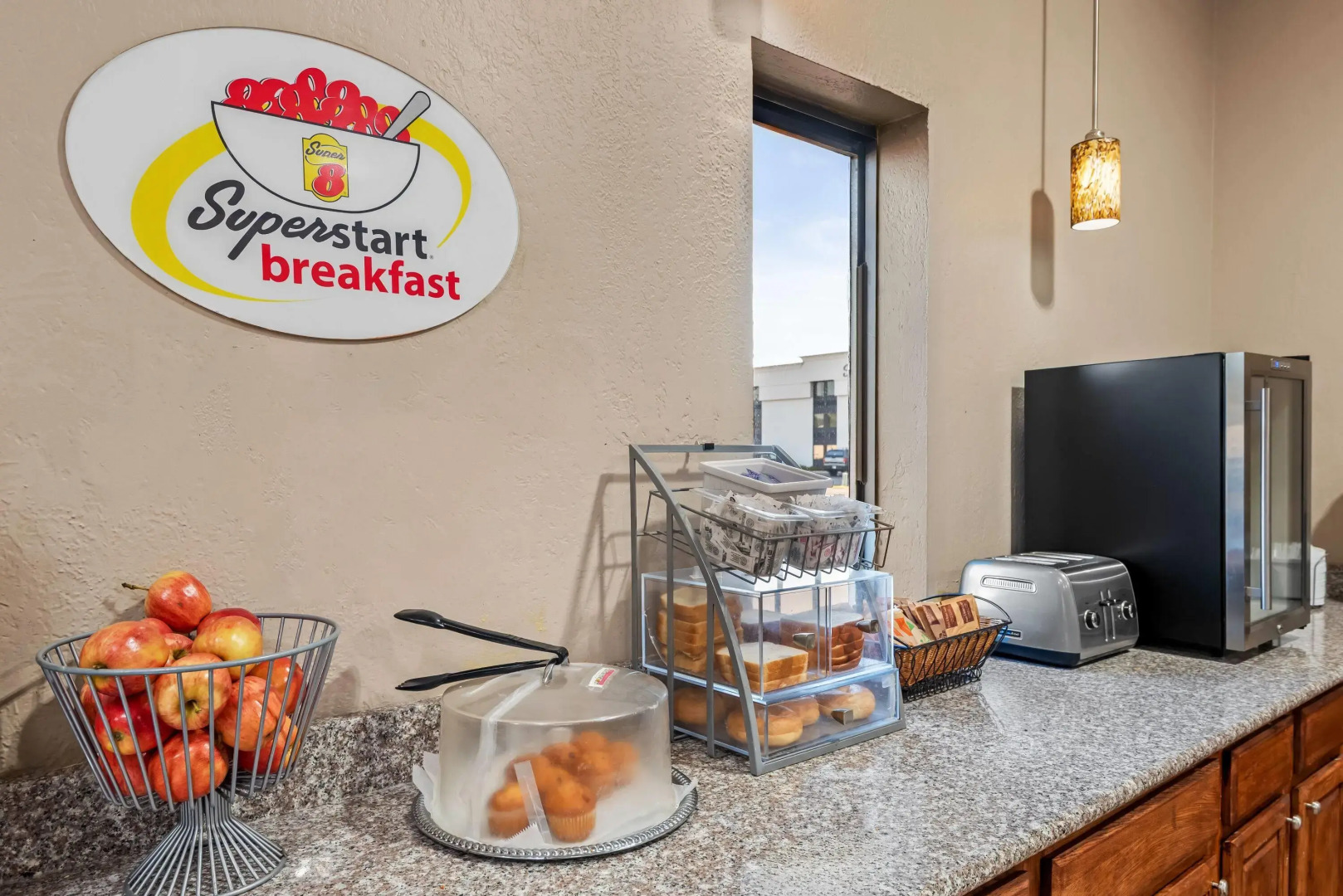 Super 8 by Wyndham Terre Haute