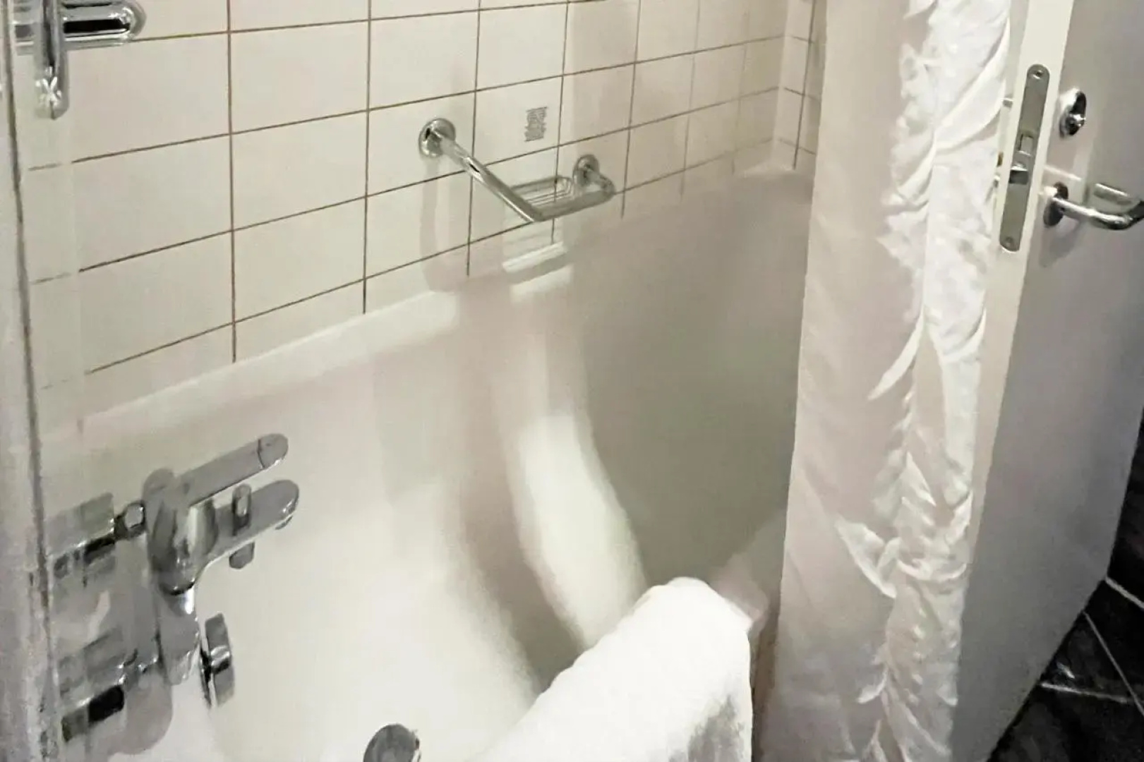 Отель B&B Hotel London Heathrow