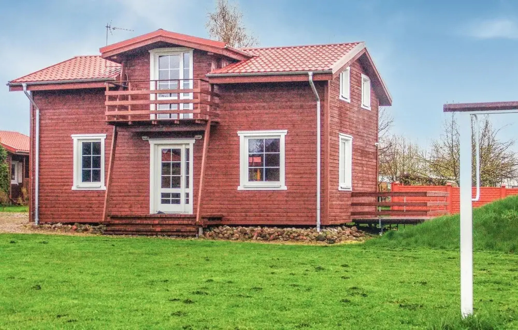 Stunning Home in Ustronie Morskie With 4 Bedrooms and Wifi