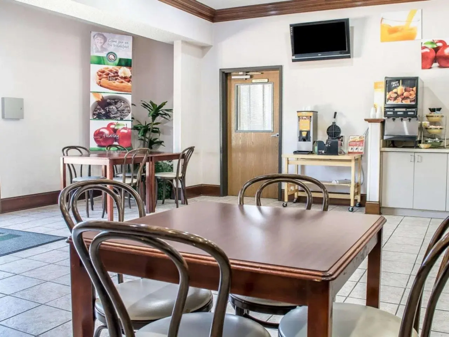 Quality Inn & Suites Brooks Louisville South