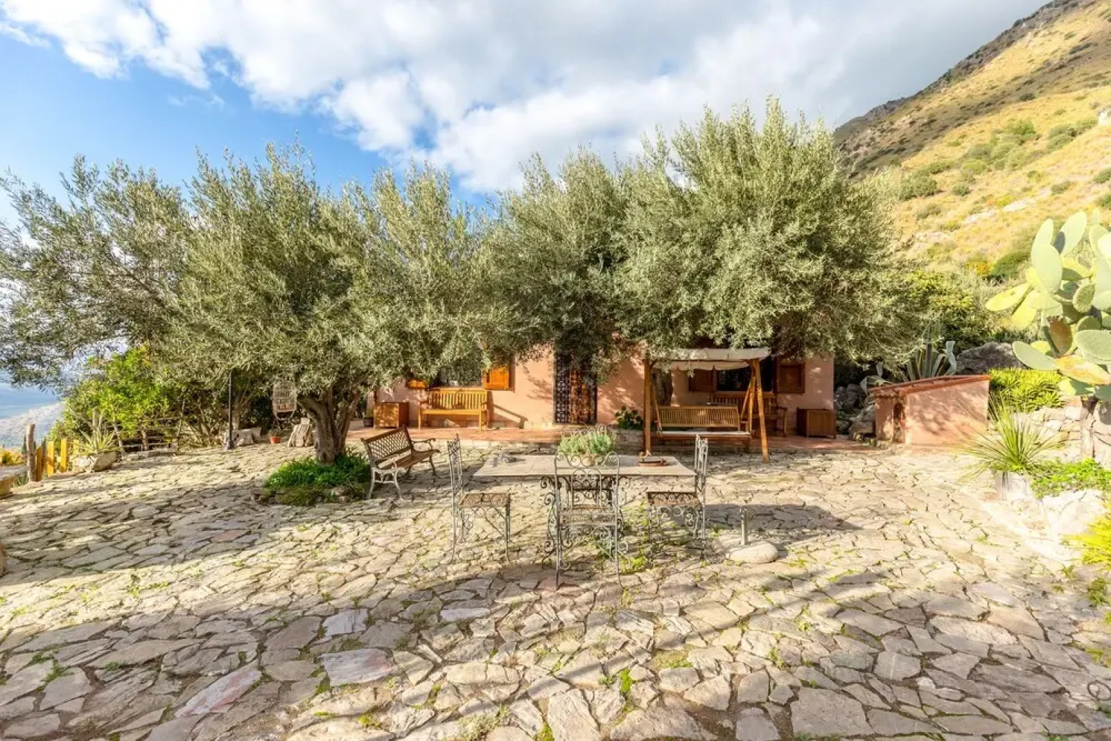 Rocca di Mezzogiorno - Tea