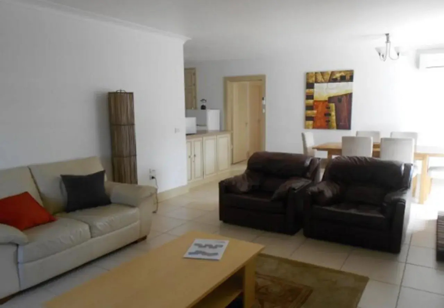 Arches Spa Apartments & Complex