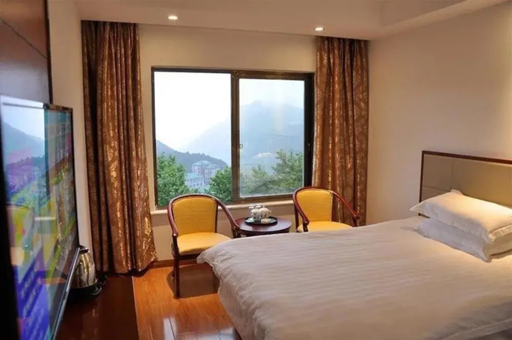 Wenxin 99 Business Hotel