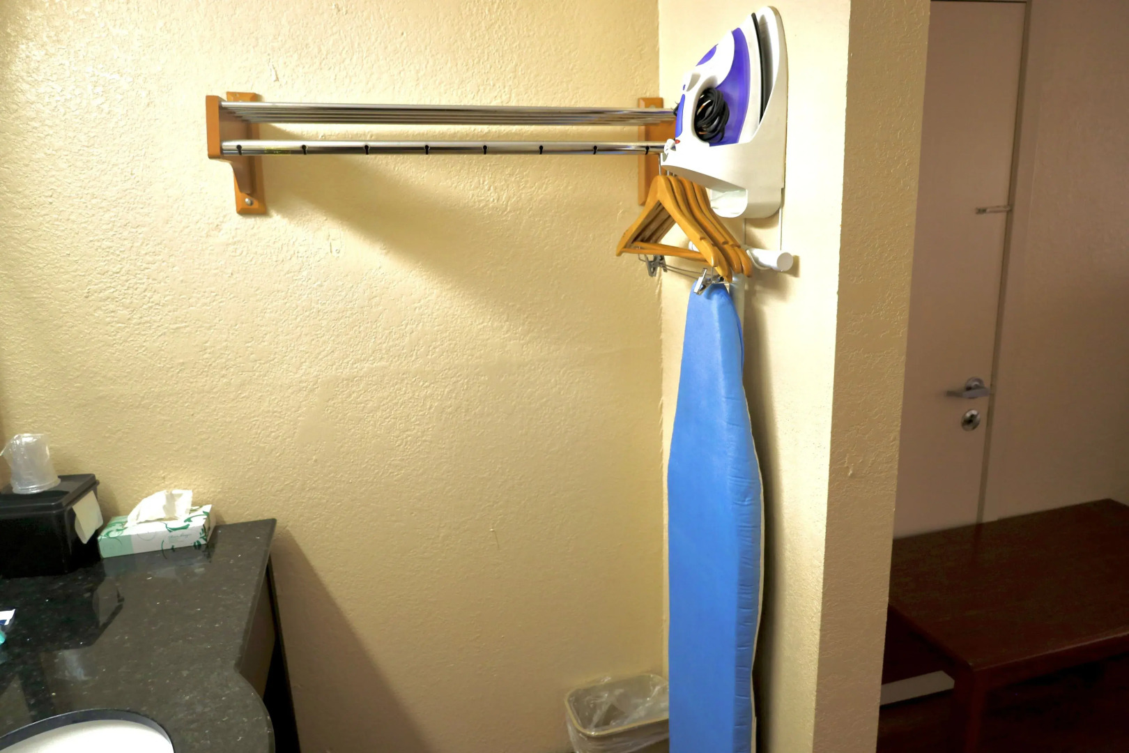 Regency Inn & Suites