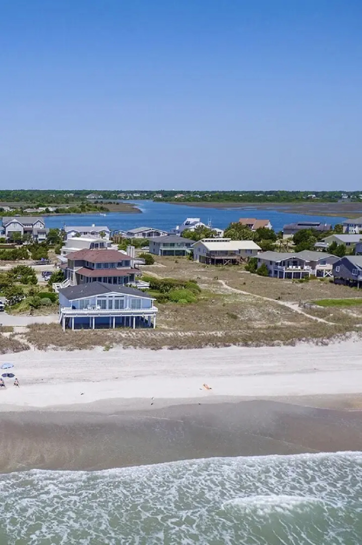 Sundance Cottage by Sea Scape Properties