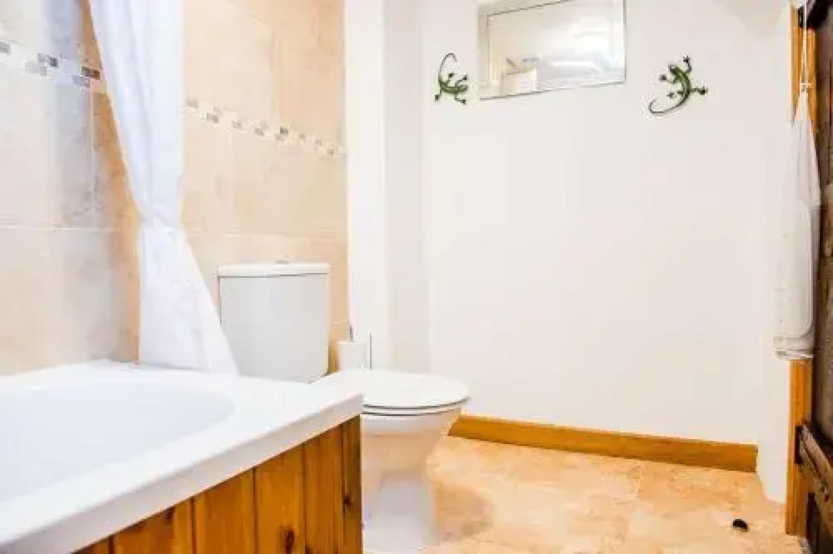 Thursdays Corner Tudor Cottage