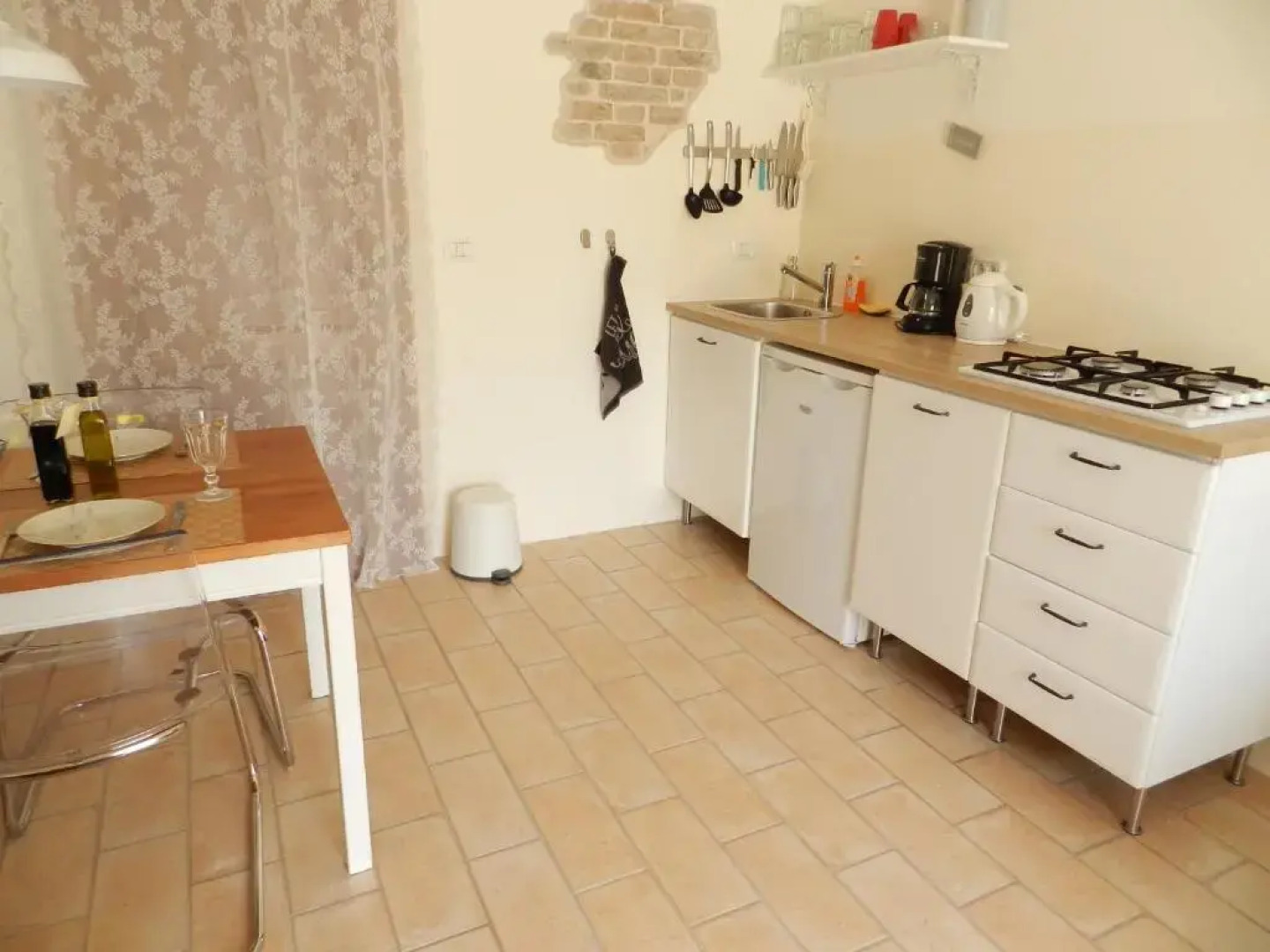 Rosa nel Pozzo Apartments and B&B