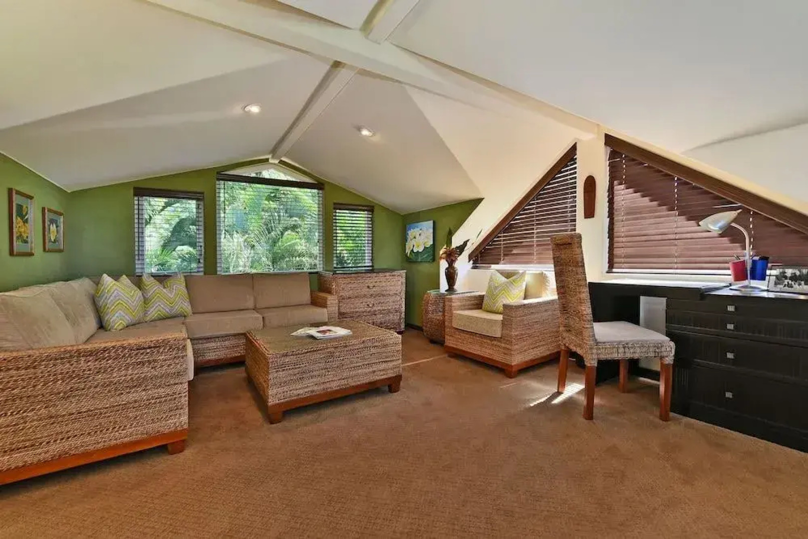 Puamana 55-4 2 Bedrooms 2.5 Bathrooms Townhouse