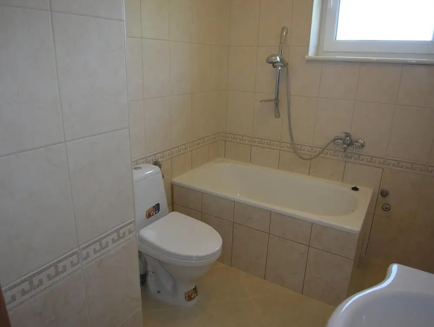 Amazing Home in Rowy With 4 Bedrooms