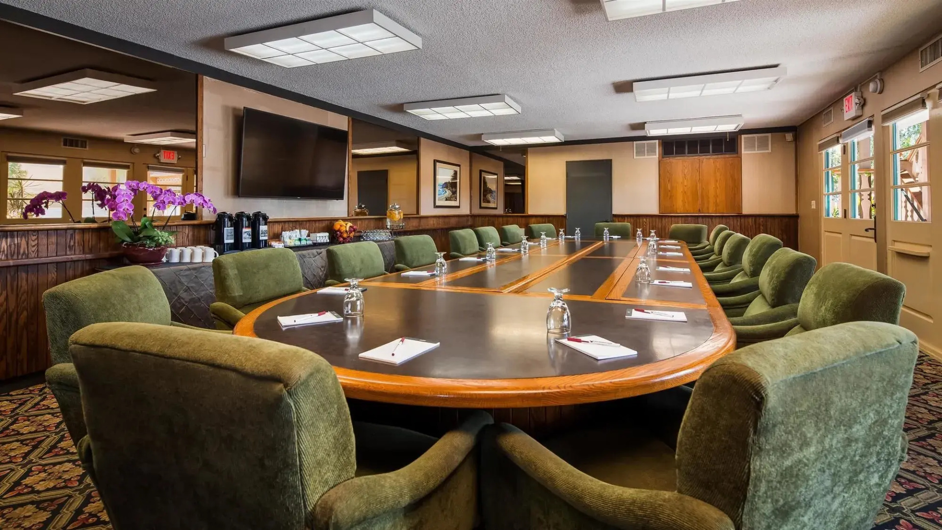 Best Western Plus Pepper Tree Inn