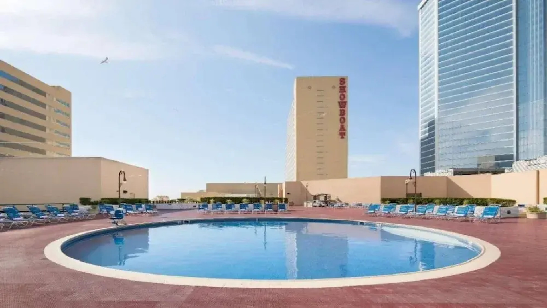 Beachfront 2Br 3Ba Condo By Cozysuites