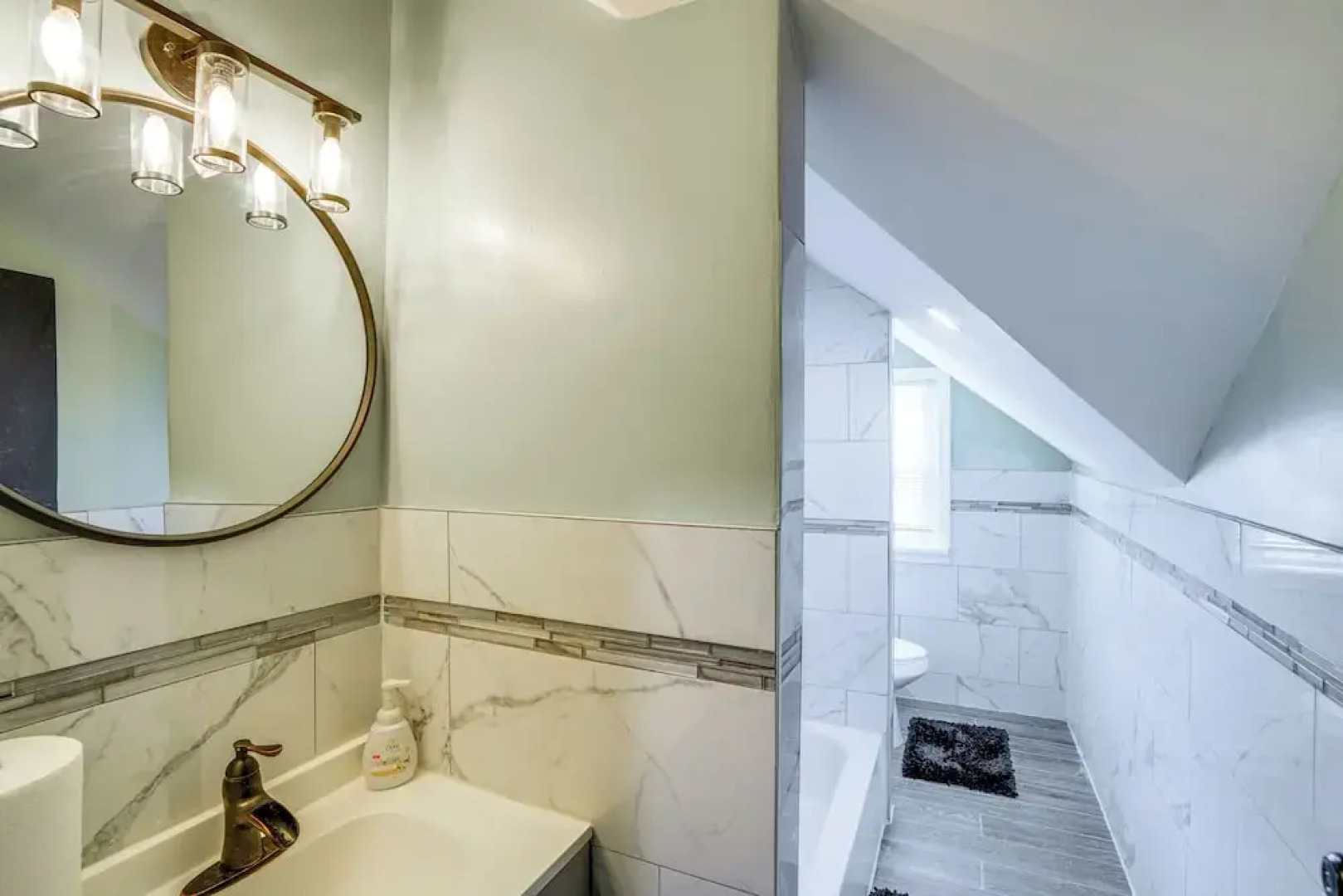 Steps to Union College: Home w/ Shared Yard!