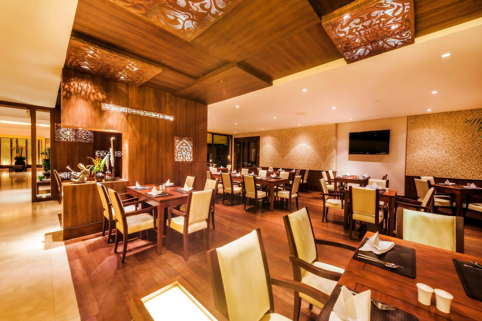 Отель Mövenpick Phuket Bangtao