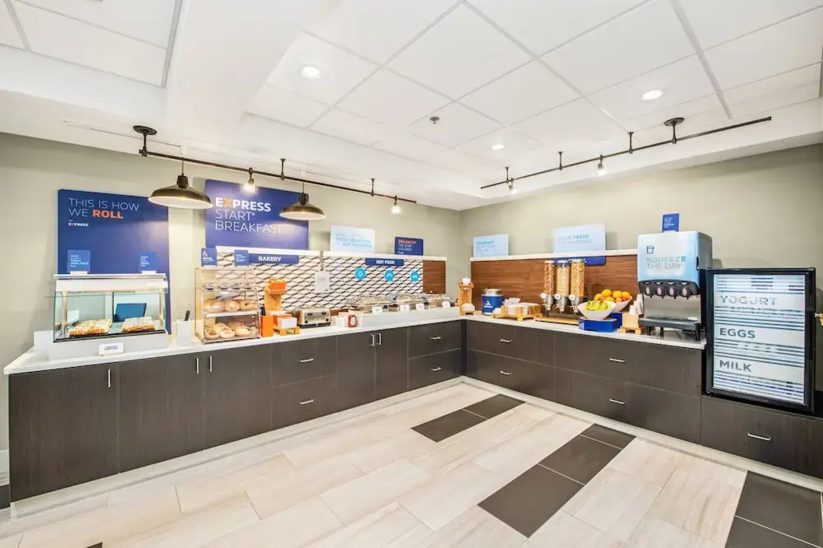 Holiday Inn Express & Suites Delafield