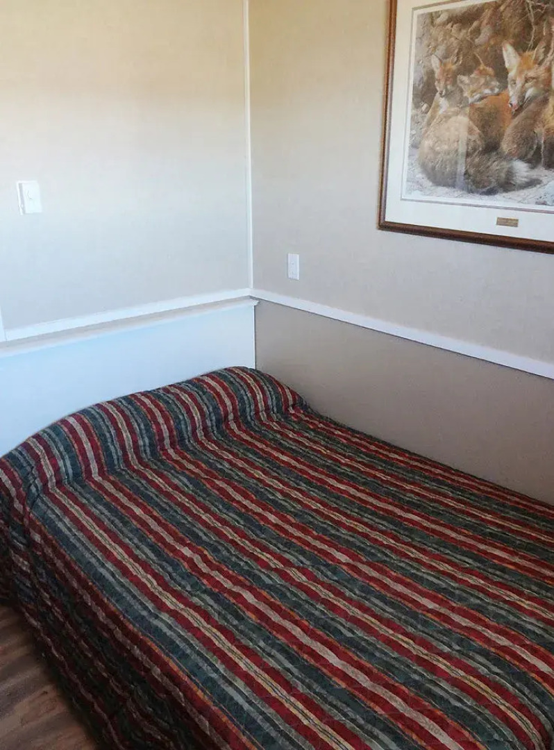 Manor Hostel B&B & Hotel