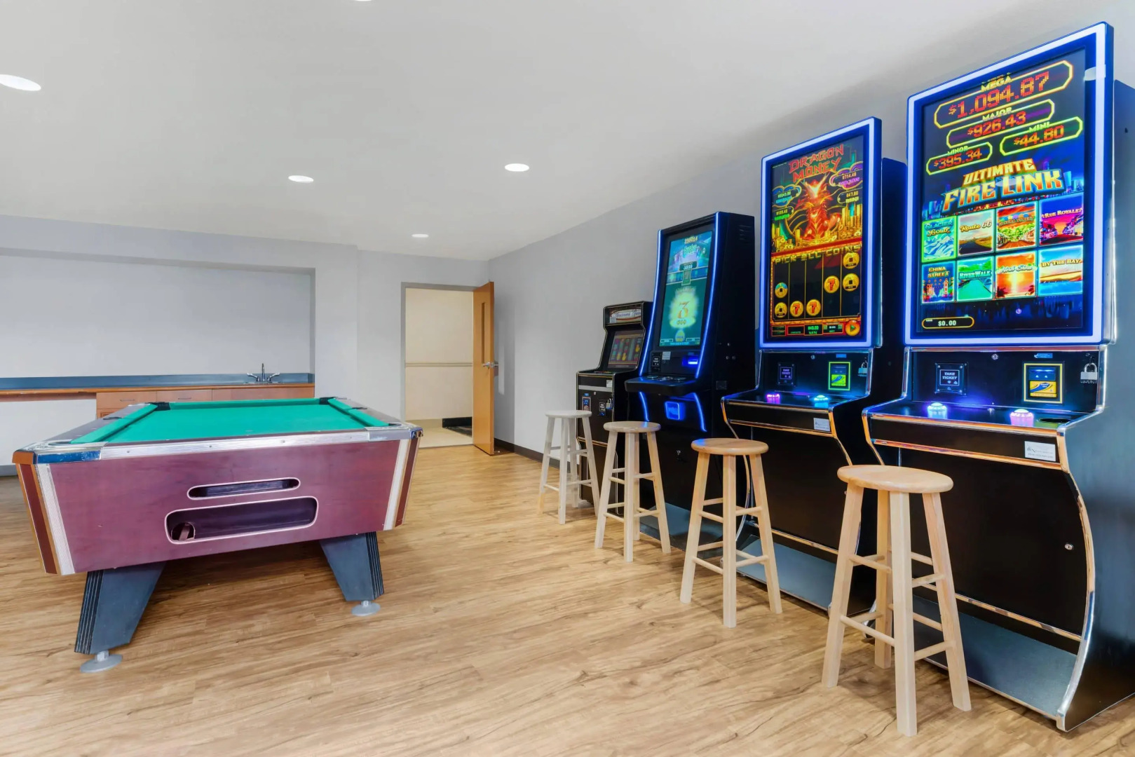 Comfort Inn & Suites Sheboygan I-43