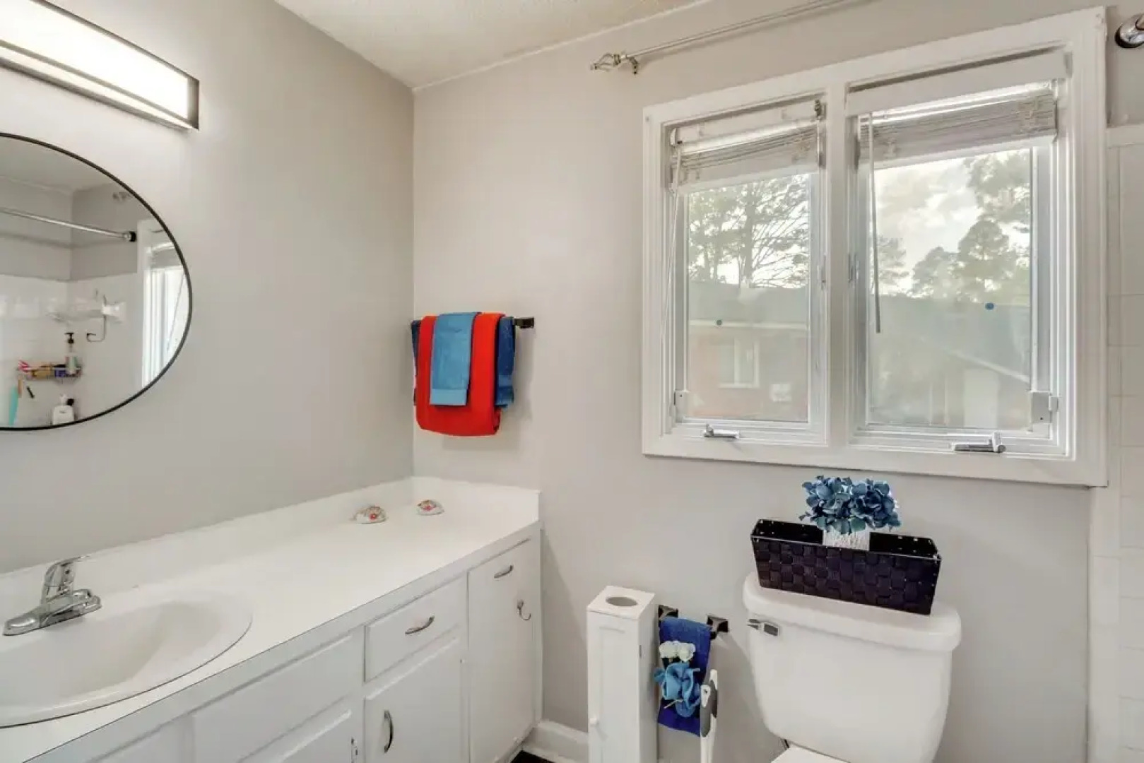 Easy Access to I-77 & I-20: Columbia Duplex!