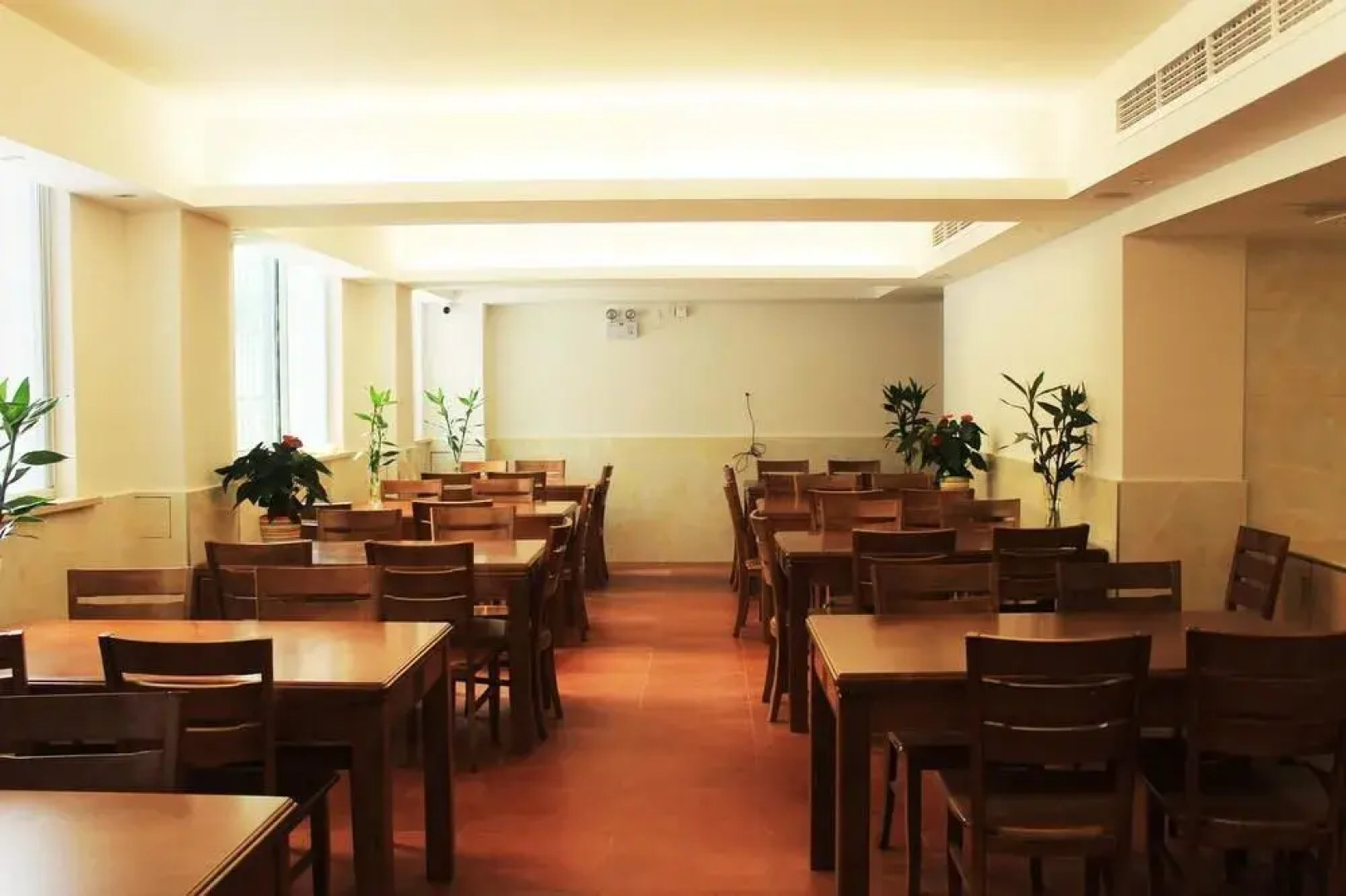 Suichang Hailun Baina Hotel