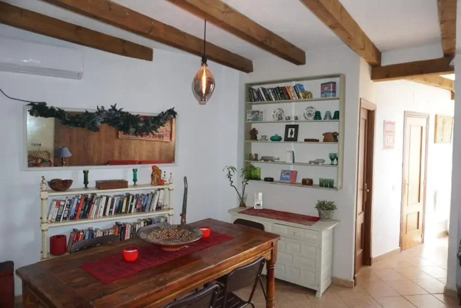 Eagles Nest - Massive townhouse with Pool with outstanding views