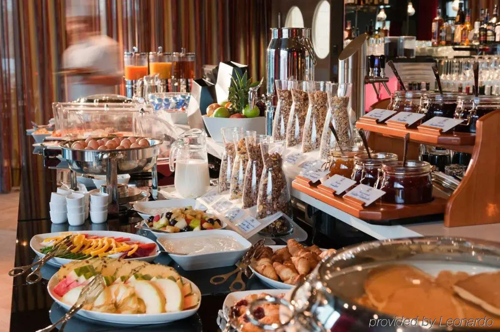 Adina Apartment Hotel Berlin Hackescher Markt