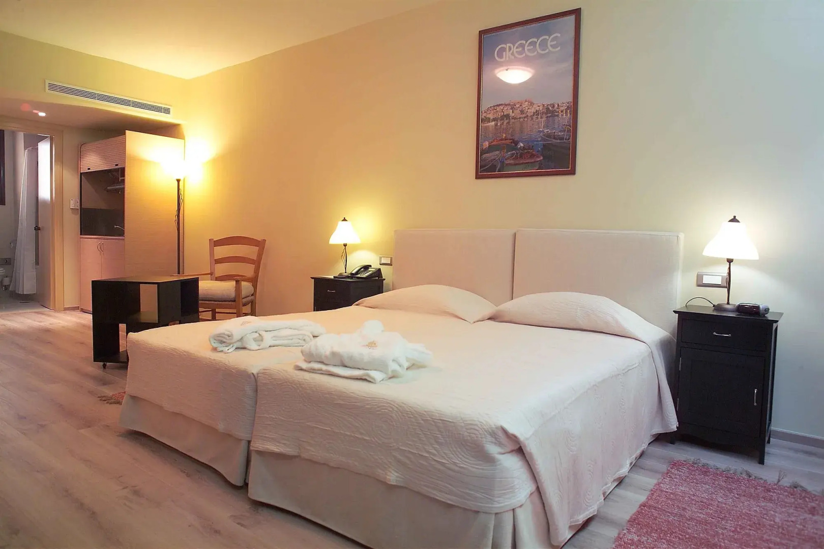 Efplias Hotel Apartments and Suites