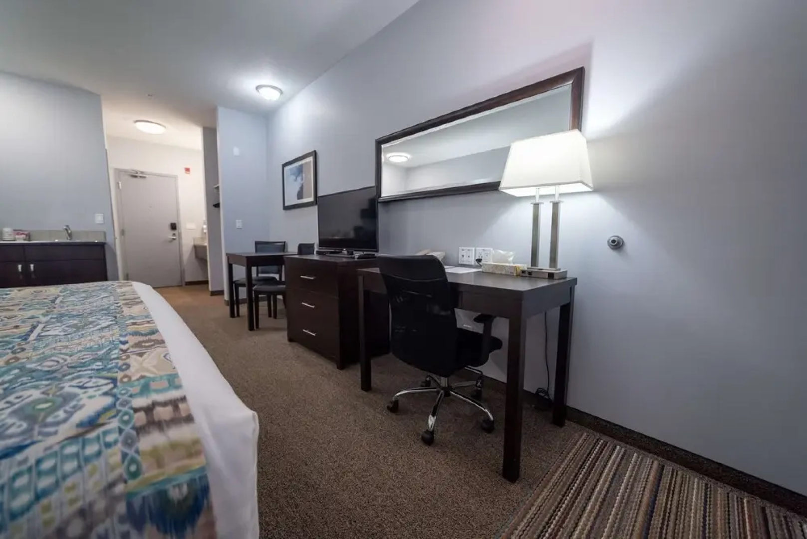 R & R Lakeview in Hardisty