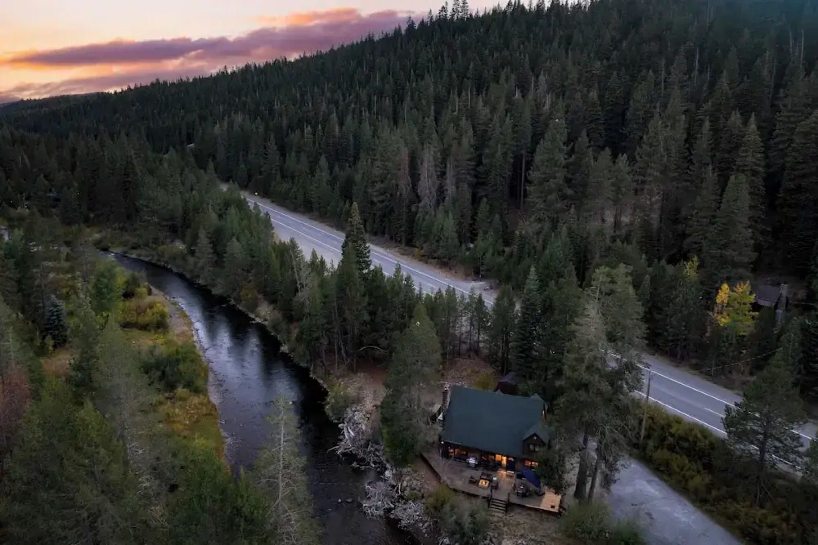 Riversong Lodge by Avantstay Sauna + Hot Tub On The Truckee River