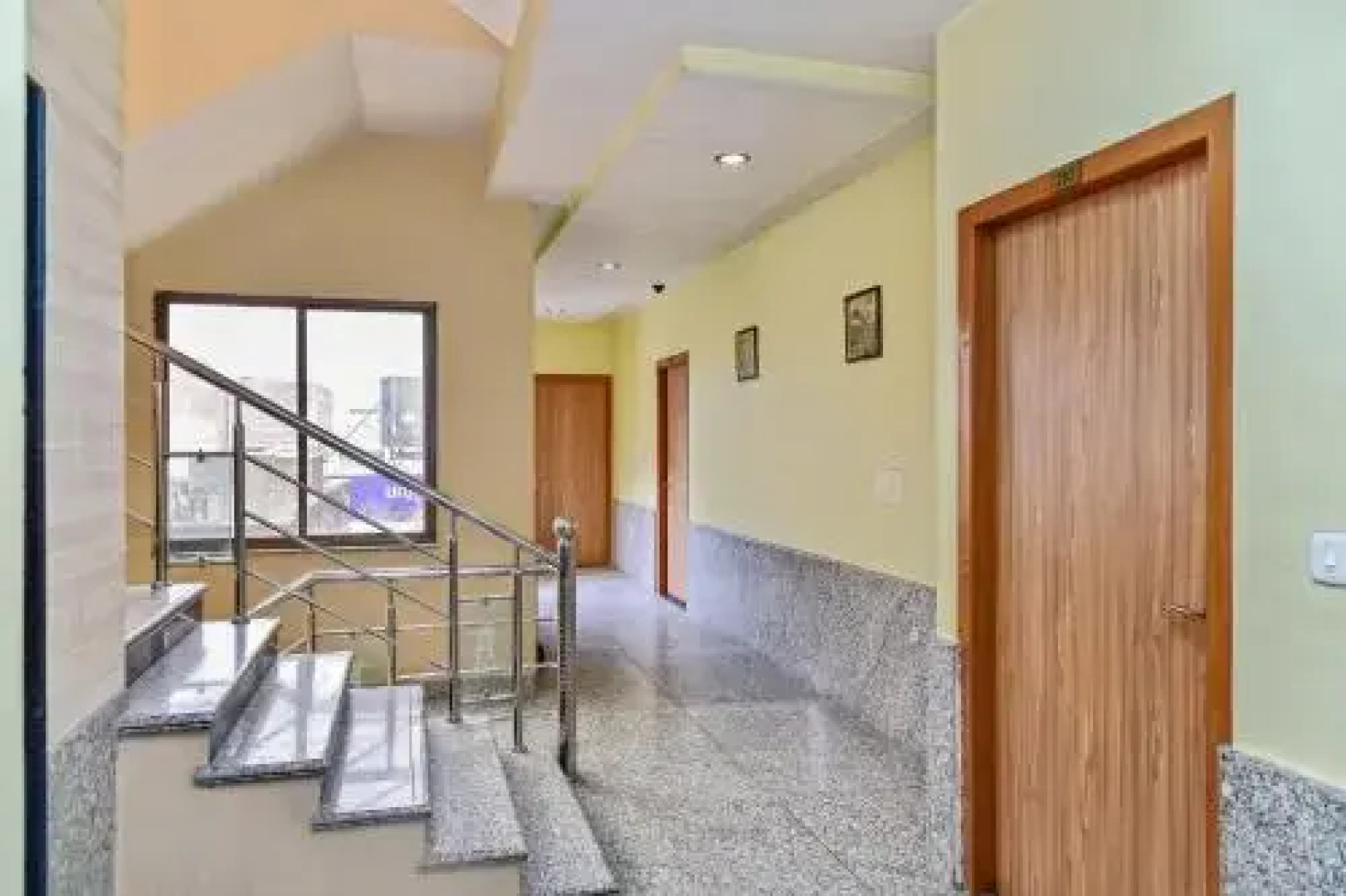 OYO 28704 Hotel Ashoka