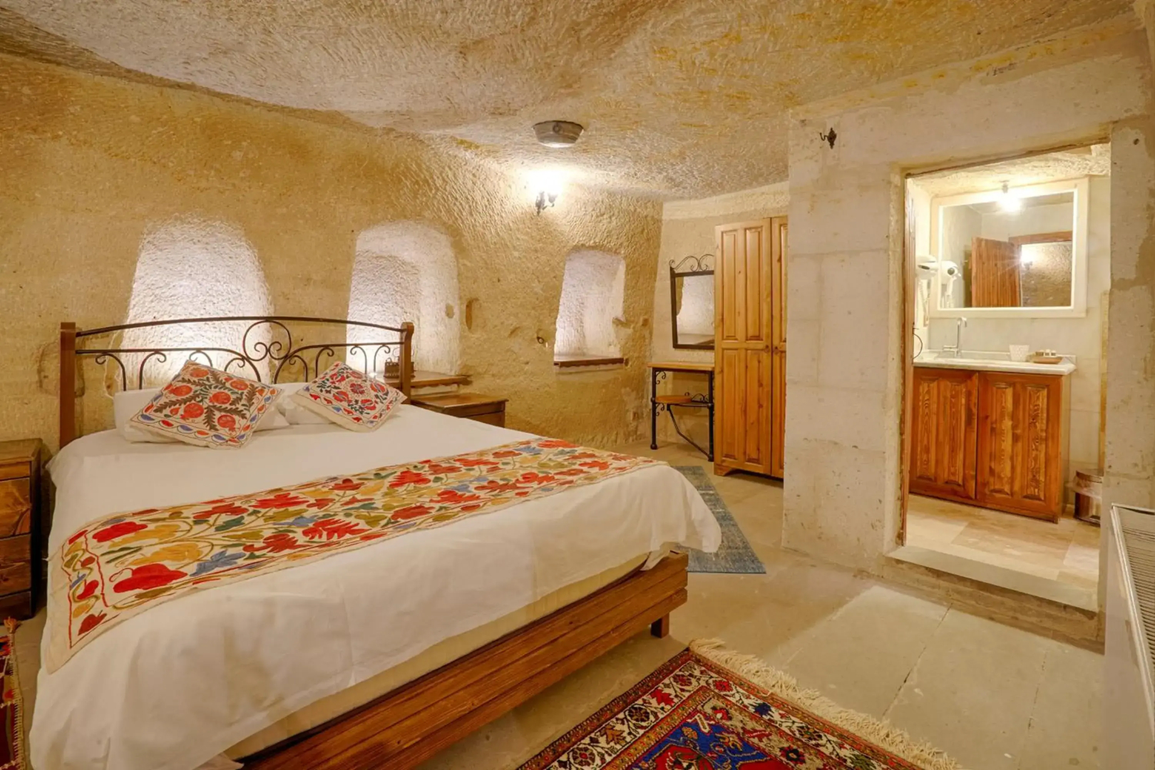 Tulip Cave Suites