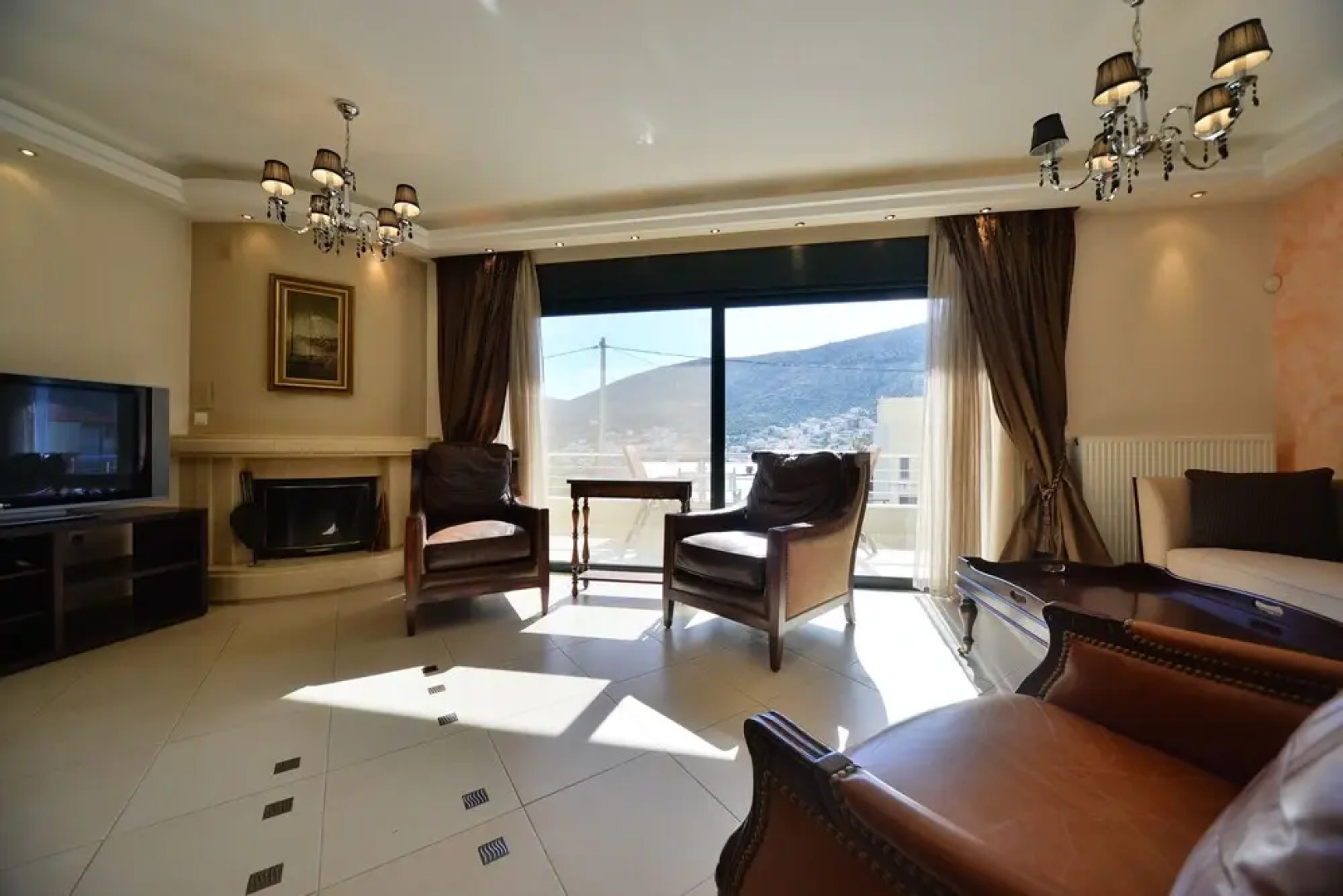 Elegant Villa by B&E