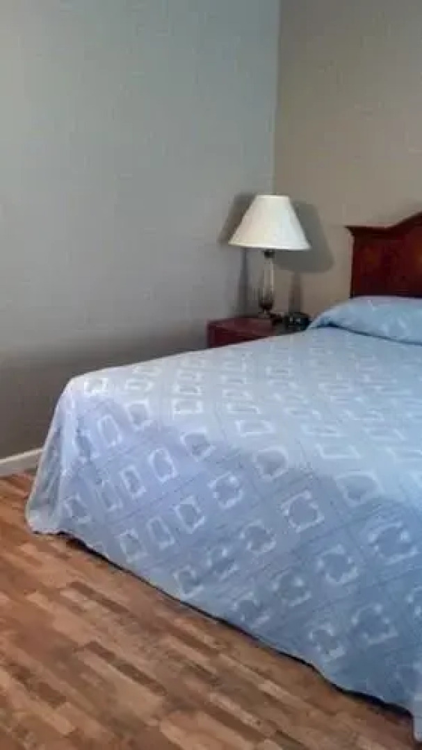 Edmond's Au Gres Inn