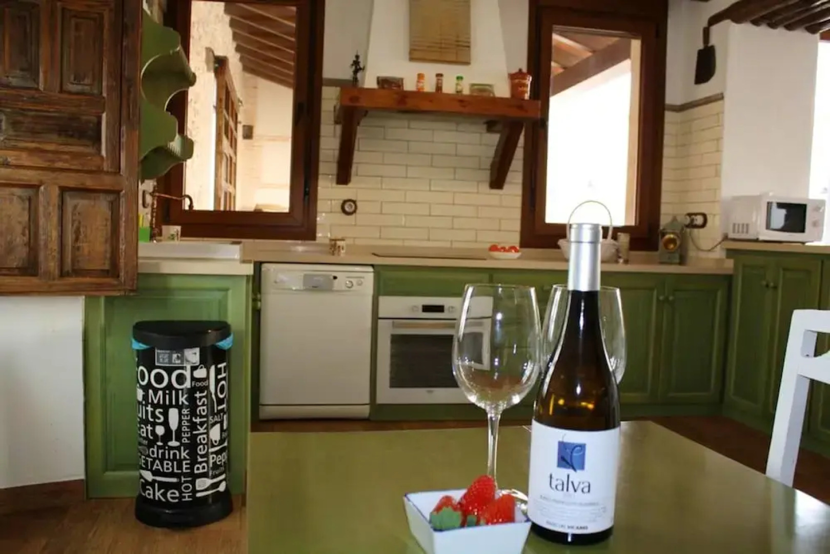 House With 5 Bedrooms in Almagro, With Shared Pool, Balcony and Wifi