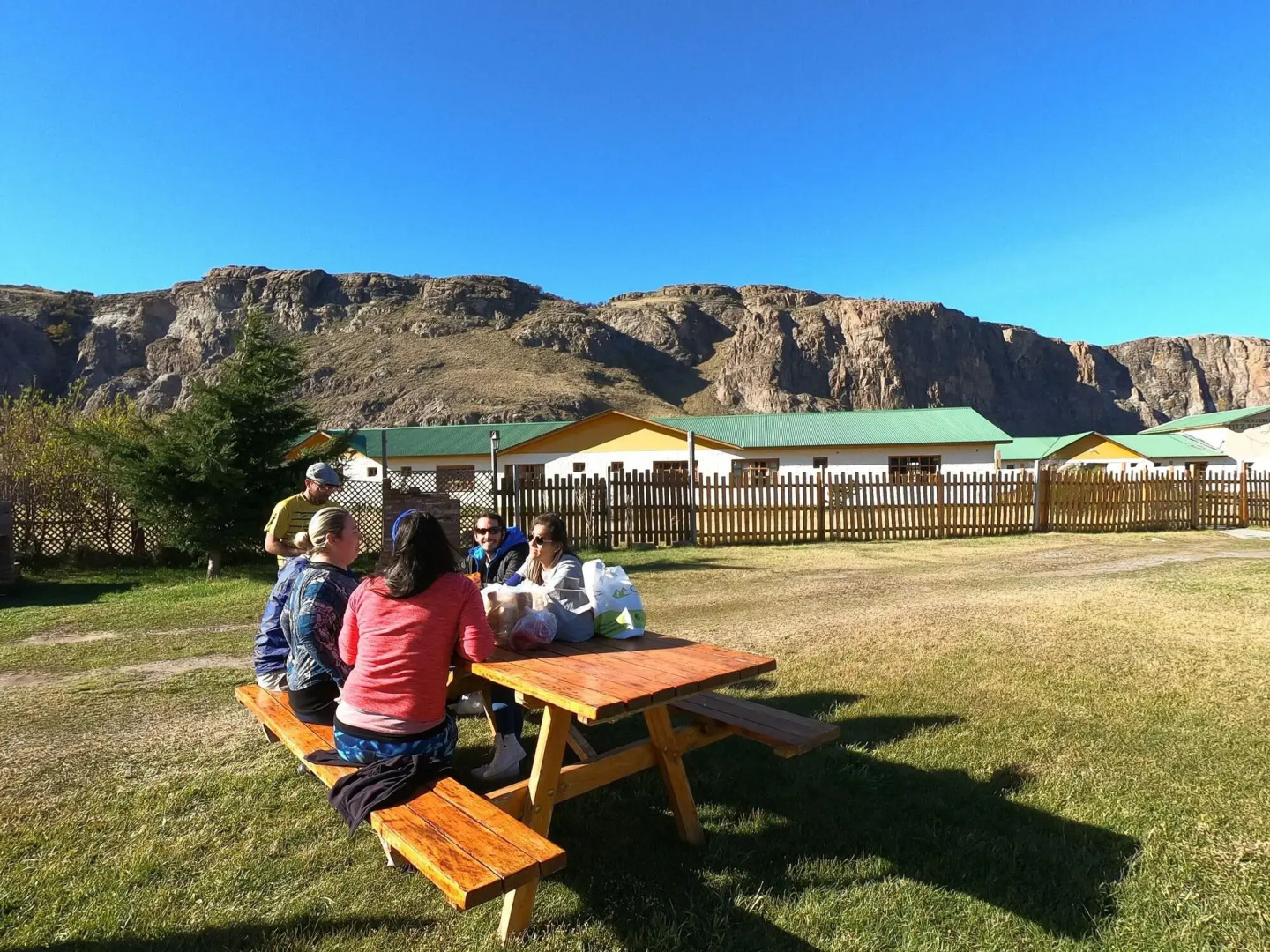 Pioneros del Valle Hostel