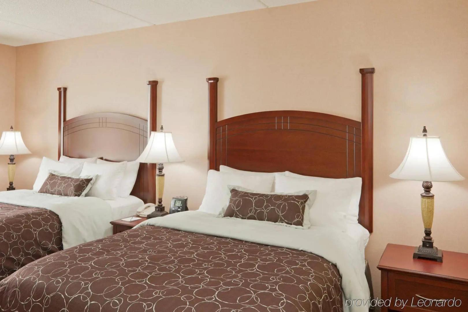 Staybridge Suites Oakville by IHG