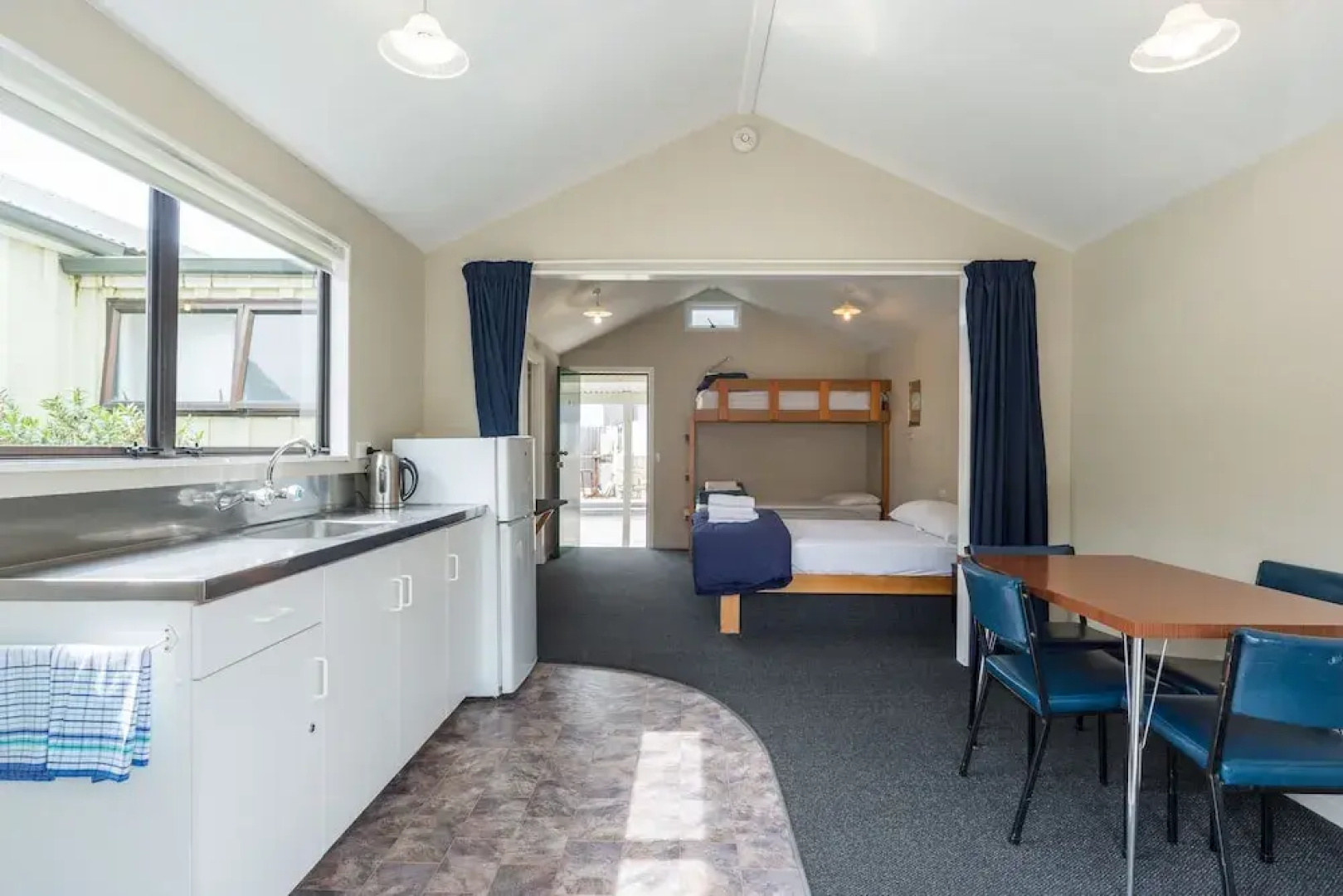 Kaiteriteri Reserve Cabins