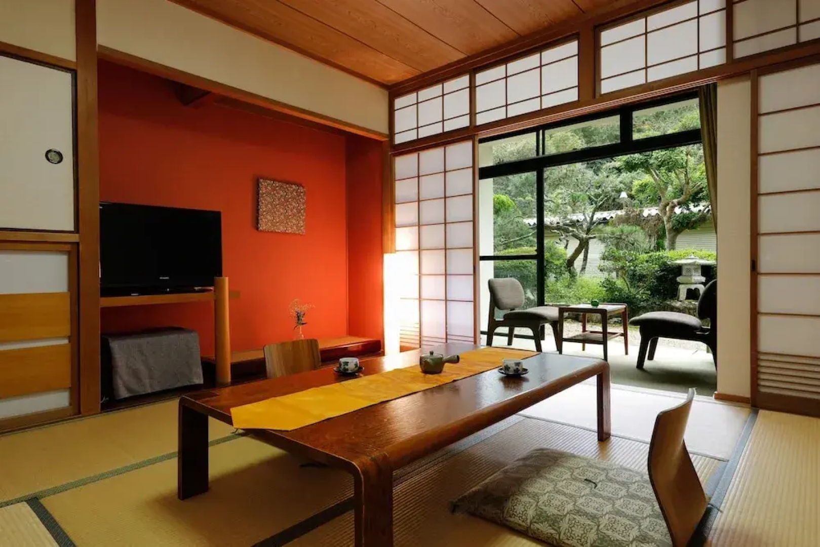Tamagohada Bijin no Yu Miharuen