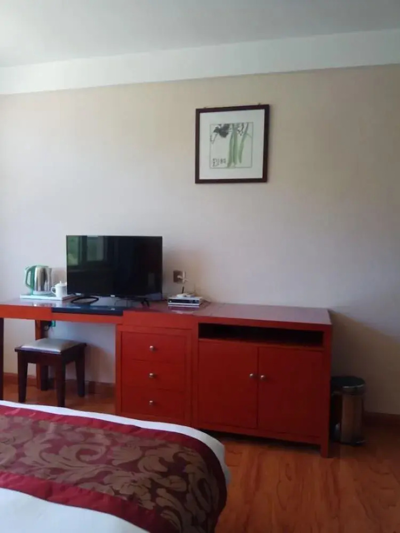 Wutai Mountain Waldorf Youth Hostel