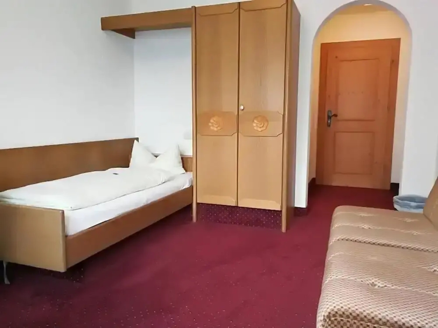 Hotel & Restaurant Becher