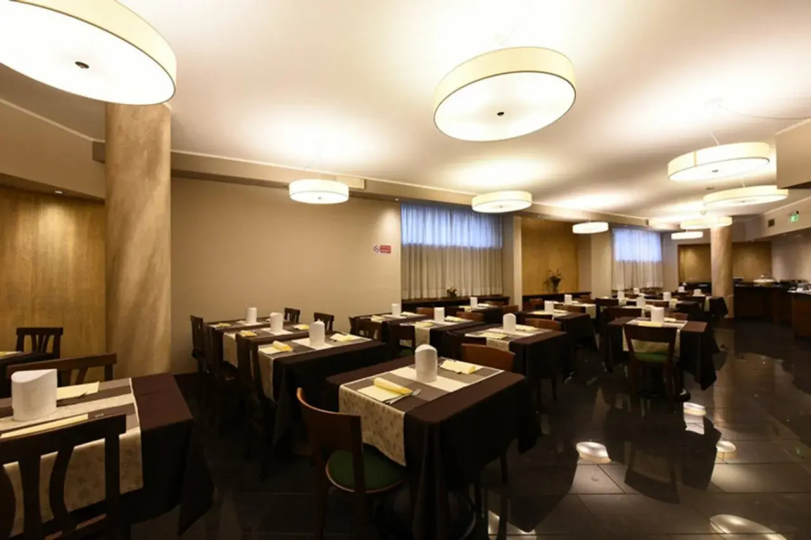 Hotel Re