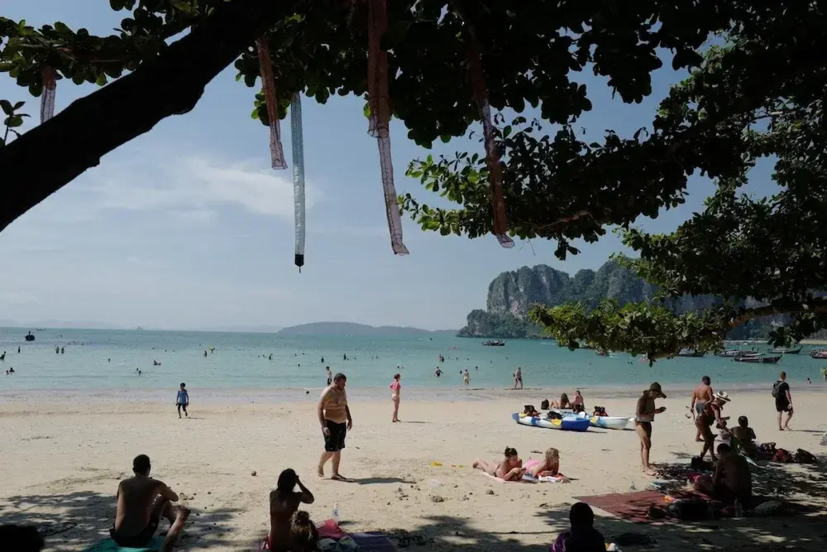 Living at Sphere Apartment - Family room