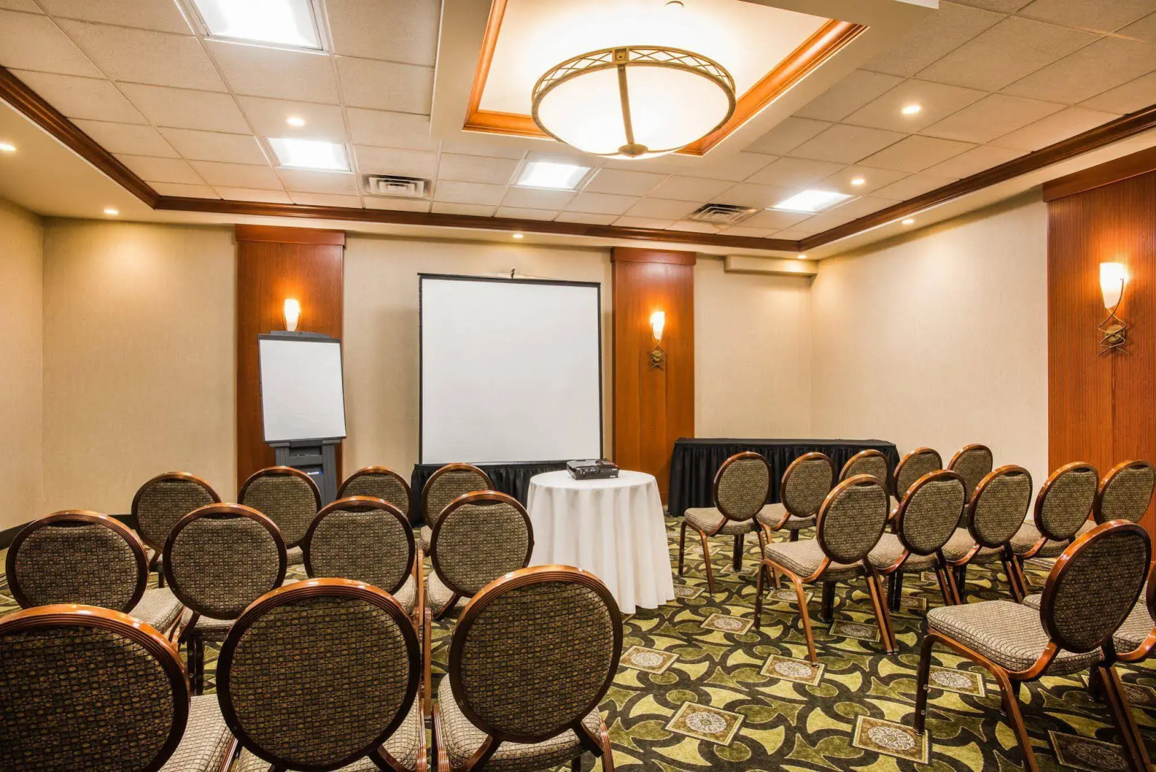 Holiday Inn Hasbrouck Heights-Meadowlands by IHG