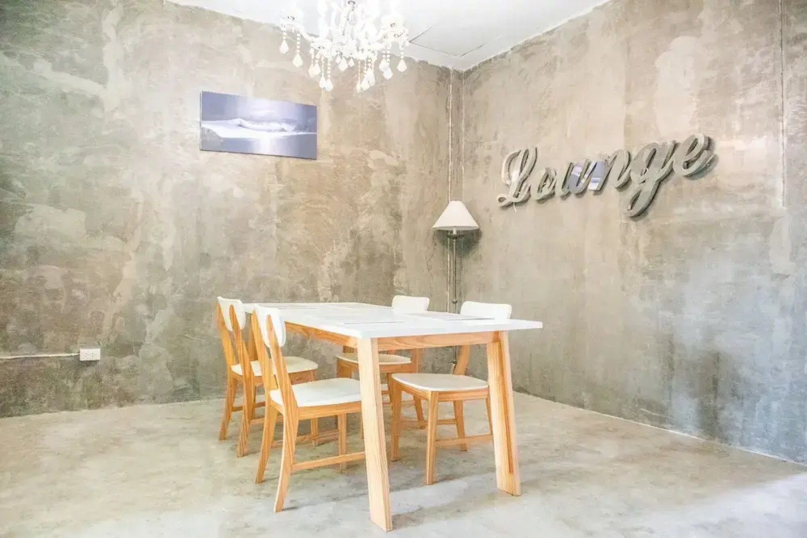 OYO 617 Tira Hostel chalong Phuket