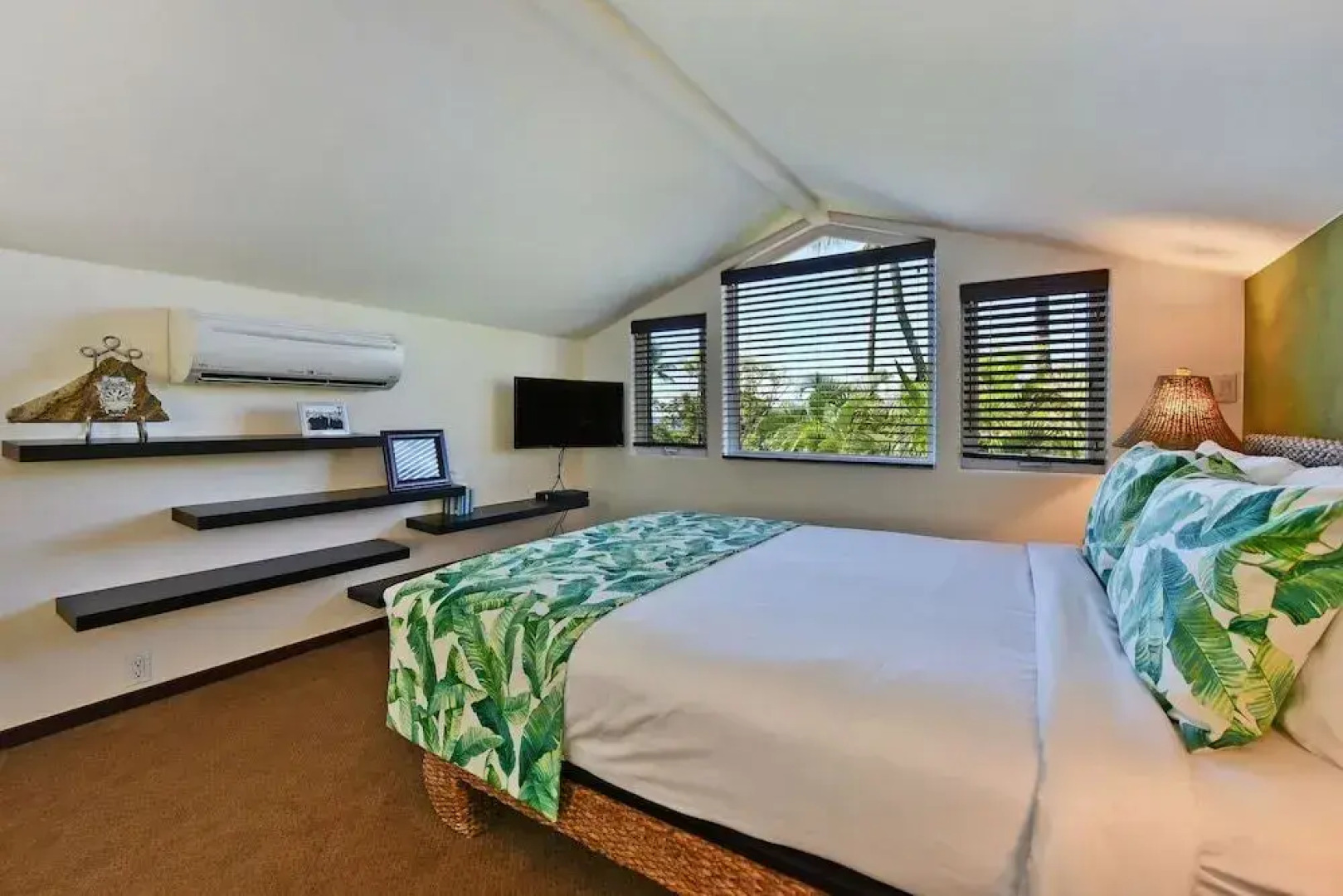 Puamana 55-4 2 Bedrooms 2.5 Bathrooms Townhouse