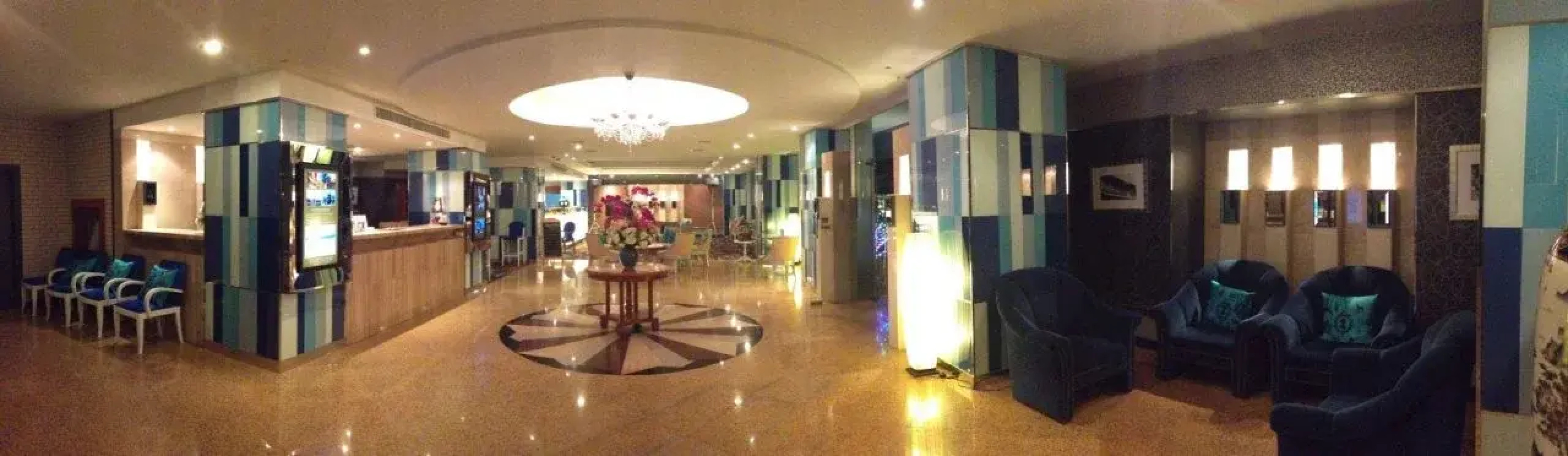 Chaisaeng Palace Hotel