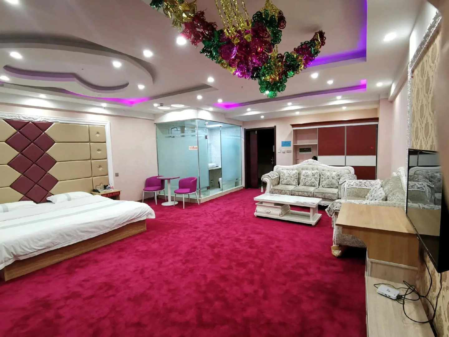 Layton Business Hotel