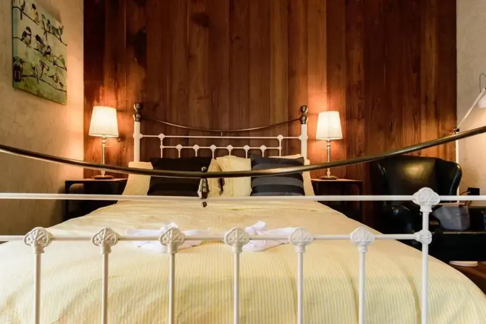 Rimrabeang Amphawa Cafe and Suite