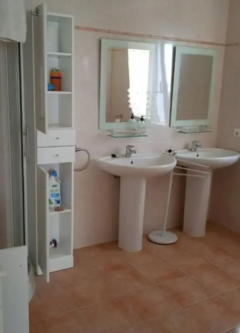 Villa Miraflores Comfortable Holiday Residence