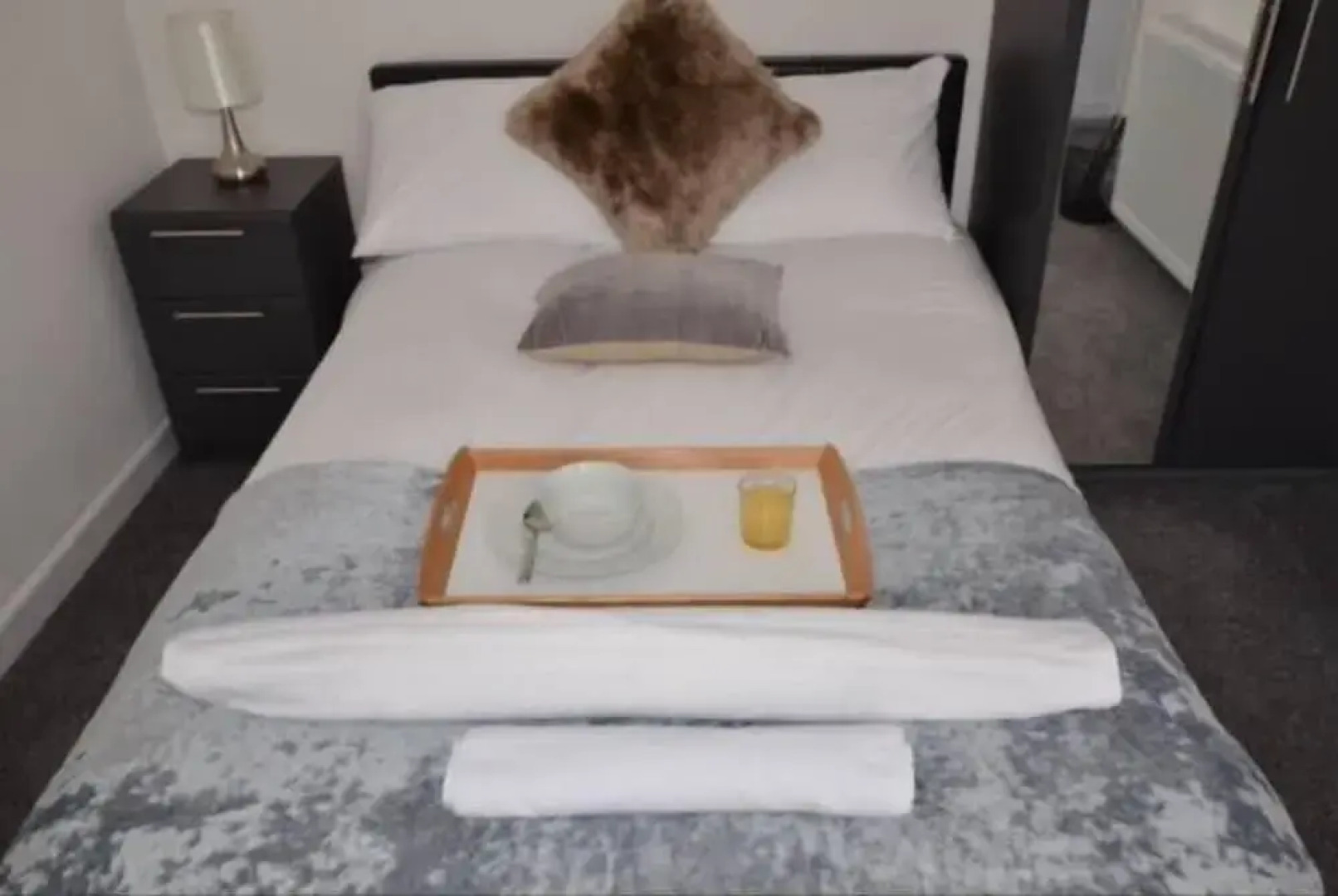 Beautiful 3-bed House in Wolverhampton