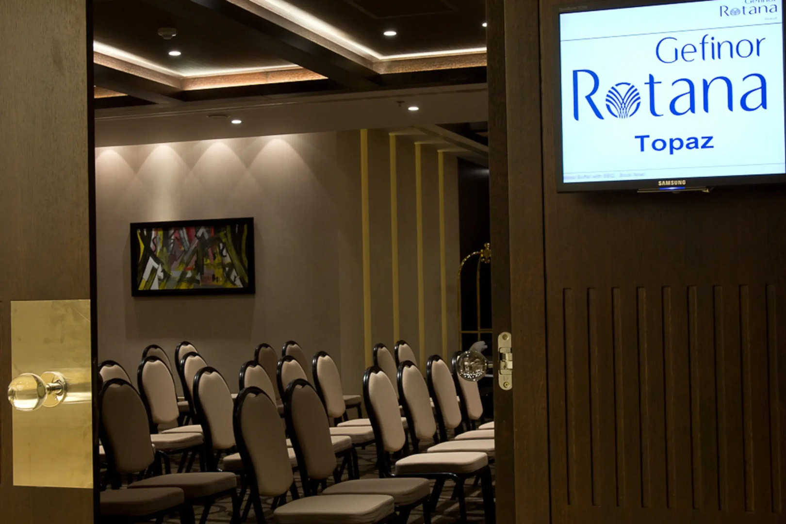 Gefinor Rotana Hotel