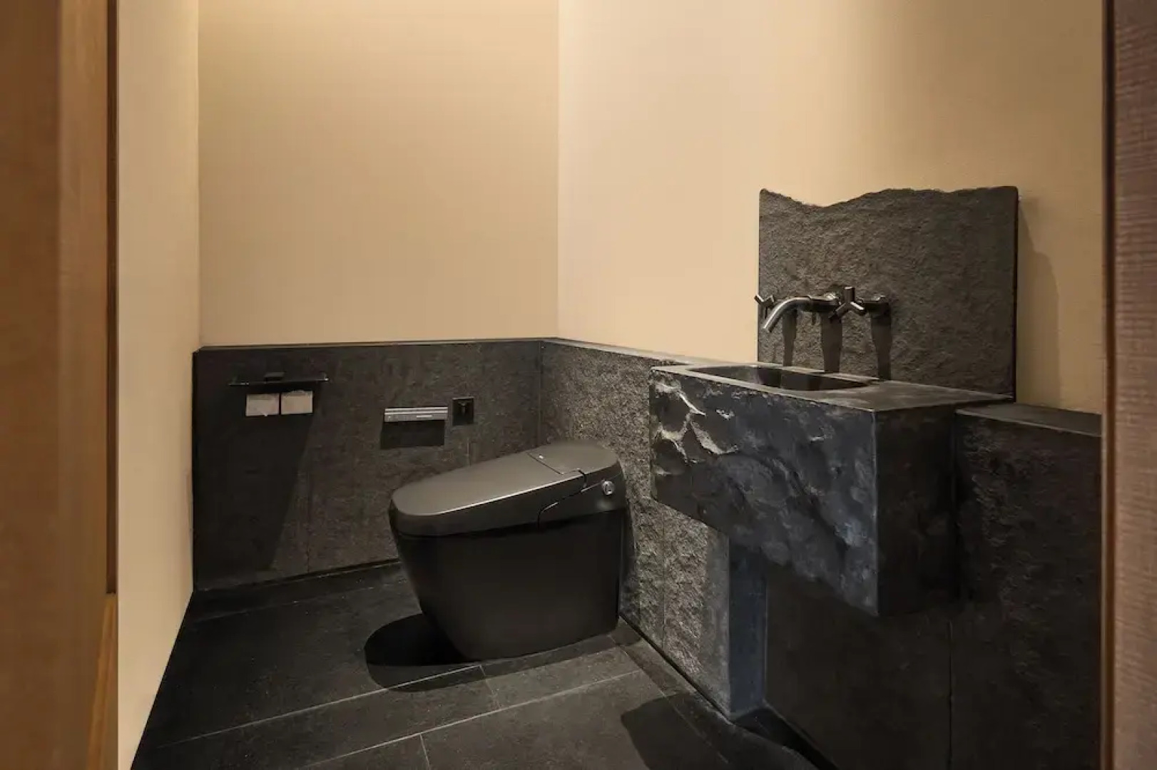 Deqin Meri Poodom hotel